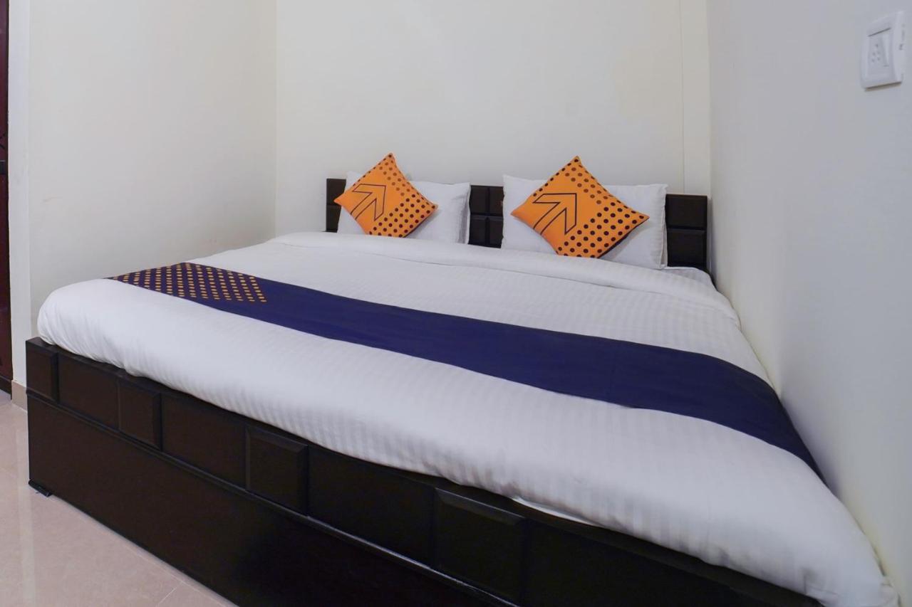 SPOT ON 67119 Hotel Shivam Residency Rāmpura Exterior foto