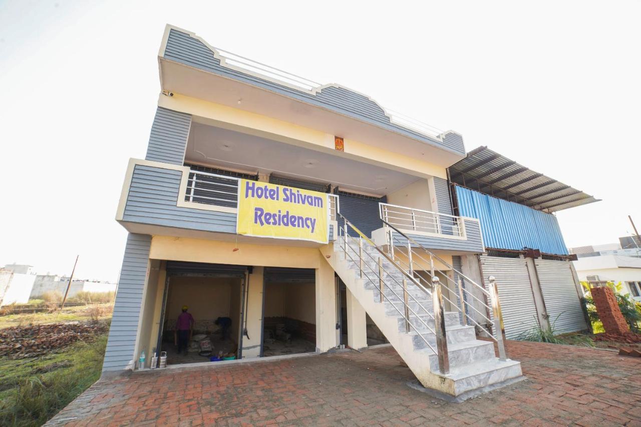 SPOT ON 67119 Hotel Shivam Residency Rāmpura Exterior foto